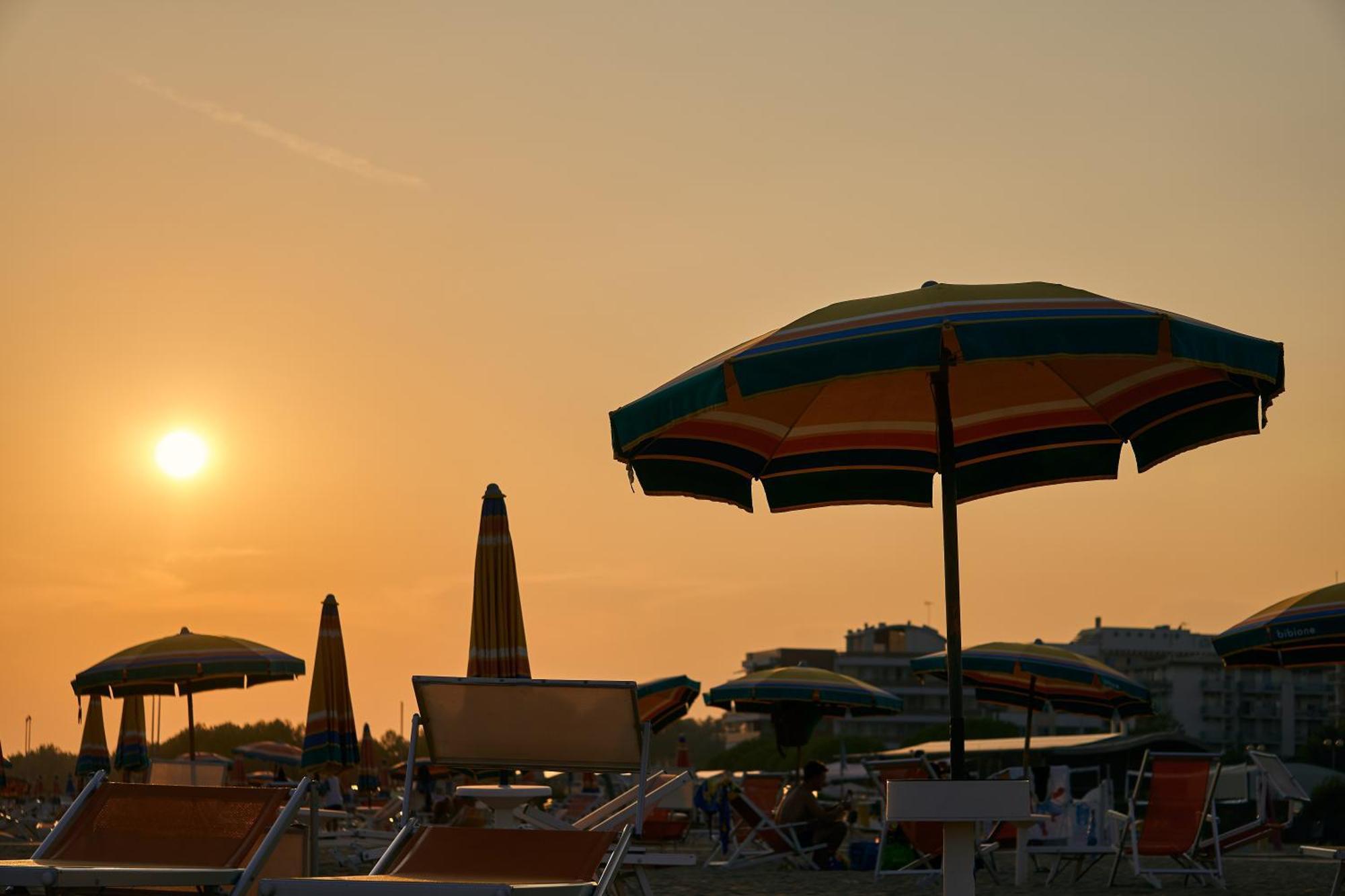 Swimming Pool Paradise For Your Family Lägenhet Bibione Exteriör bild